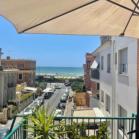 Ostia Bed And Beach Bagian luar foto