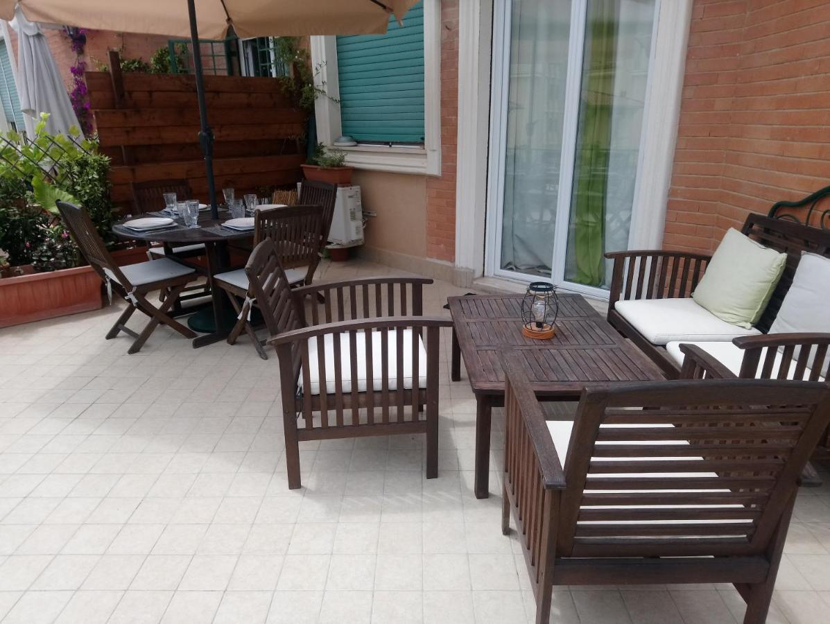 Ostia Bed And Beach Bagian luar foto