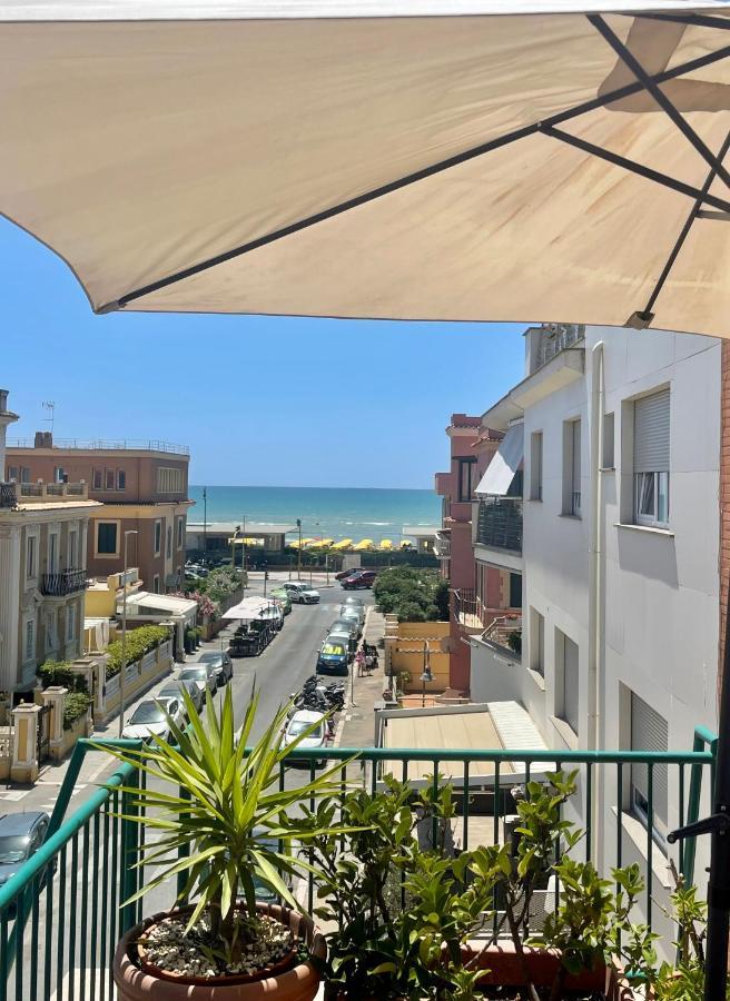 Ostia Bed And Beach Bagian luar foto